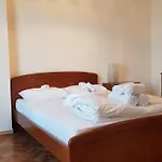 Gina's Apartament